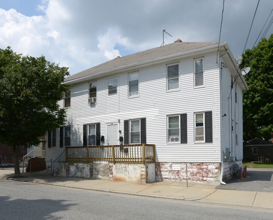 124 Ledge St in Providence, RI - Building Photo