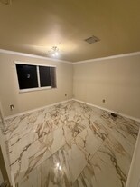 128 NE 184th Terrace in Miami, FL - Building Photo