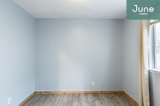 5402 Brompton Cir-Unit -B in Austin, TX - Building Photo - Building Photo