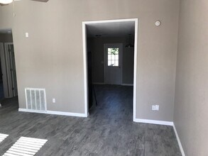 861-863 Meadowlark Cir in Granbury, TX - Building Photo - Building Photo
