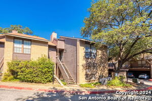 8611 Datapoint Dr in San Antonio, TX - Building Photo