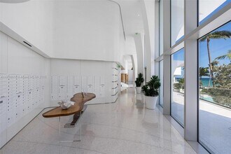 16901 Collins Ave, Unit 902 in Sunny Isles Beach, FL - Building Photo - Building Photo