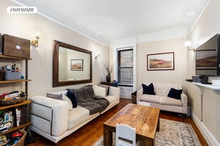61 East 86th St in New York, NY - Building Photo