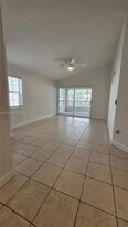 2880 N Oakland Forest Dr in Oakland Park, FL - Building Photo