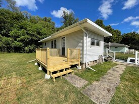 8 Heer Dr in Fulton, NY - Building Photo