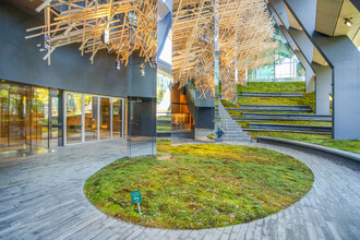 Alberni by Kuma in Vancouver, BC - Building Photo - Lobby