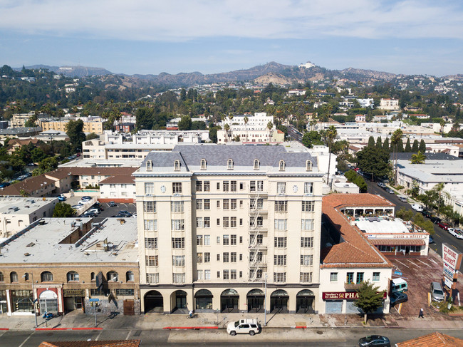 Guardian Arms Apartments in Los Angeles, CA - Foto de edificio - Building Photo