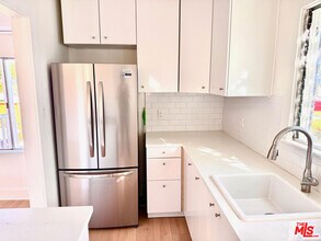 3642 Seneca Ave in Los Angeles, CA - Building Photo - Building Photo