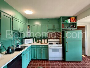 3839 Jodi St in San Diego, CA - Building Photo - Building Photo