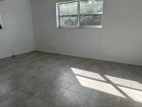 5904 SW 27th St, Unit N in West Park, FL - Building Photo - Building Photo