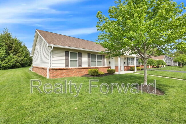 4038 Elm Creek Dr in Grove City, OH - Building Photo - Building Photo