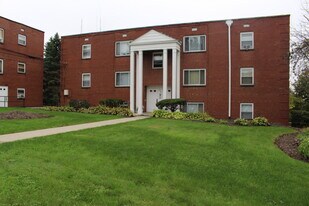 William Penn Heights in Pittsburgh, PA - Building Photo