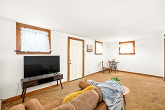 1912 7th Ave S, Unit #2 in Great Falls, MT - Building Photo - Building Photo