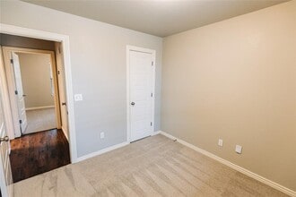 8701 SW 37th St in Oklahoma City, OK - Building Photo - Building Photo
