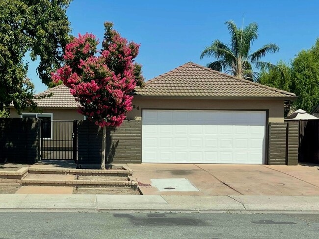 property at 8134 Rouen Ct