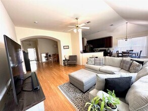 2800 Cascade Cove Dr in Little Elm, TX - Building Photo - Building Photo