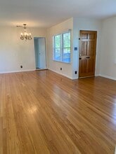 10760 Russett Ave in Sunland, CA - Building Photo - Building Photo