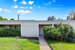 5532 S Greenwood St in Littleton, CO - Building Photo