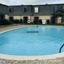 2901 Helena Ave in Nederland, TX - Building Photo - Building Photo