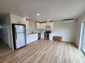 1014 Peach Rd in Winlock, WA - Building Photo - Building Photo