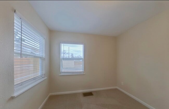 1368 Ironton St in Aurora, CO - Building Photo - Building Photo