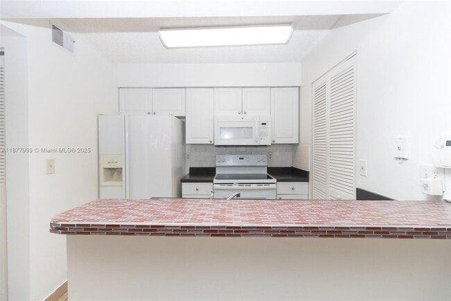 1227 SW 46th Ave in Pompano Beach, FL - Building Photo - Building Photo