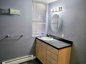 234 E Main St in Waterbury, CT - Building Photo - Building Photo
