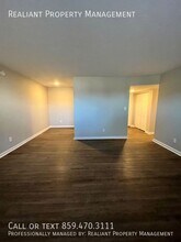 2082 Fairmont Ct in Lexington, KY - Foto de edificio - Building Photo