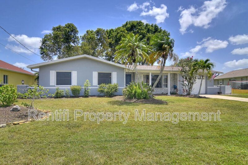 1308 SE 3rd St in Cape Coral, FL - Building Photo