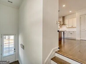 1135 Provence Ln in Decatur, GA - Foto de edificio - Building Photo