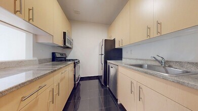90 Washington St in New York, NY - Building Photo - Building Photo
