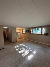 413 Merriam Ave S in Thief River Falls, MN - Building Photo - Building Photo