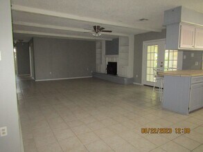 711 SW Englewood Dr in Lawton, OK - Building Photo - Building Photo