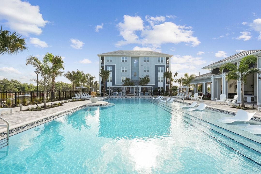 Mosby at Avalon Park in Wesley Chapel, FL - Foto de edificio