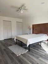 1501 NW 90th Way in Pembroke Pines, FL - Building Photo