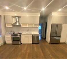 15 Boardman St, Unit 2 in Cambridge, MA - Building Photo
