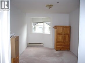 7071 Blundell Rd in Richmond, BC - Building Photo - Building Photo