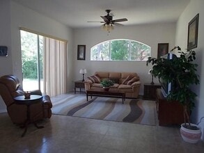 9 Sycamore Ct E in Homosassa, FL - Building Photo - Building Photo