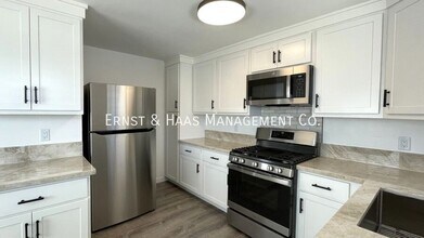 2120 San Anseline Ave in Long Beach, CA - Building Photo - Building Photo