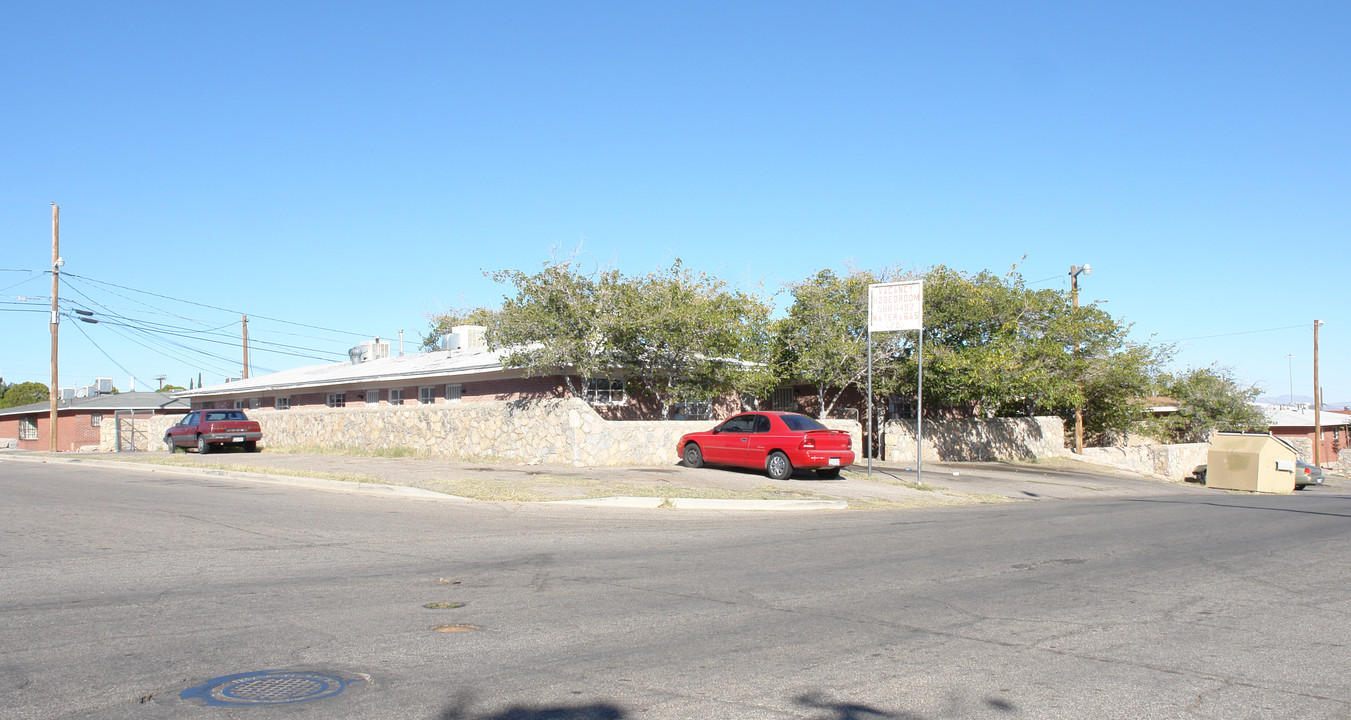 3801 Harrison Ave in El Paso, TX - Building Photo