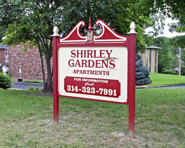 Shirley Gardens in St. Louis, MO - Building Photo - Building Photo