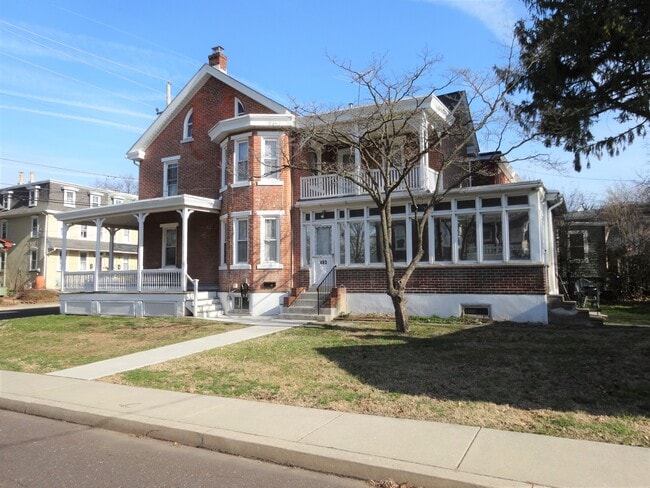 403 School St, Unit Ground Floor in North Wales, PA - Building Photo - Building Photo