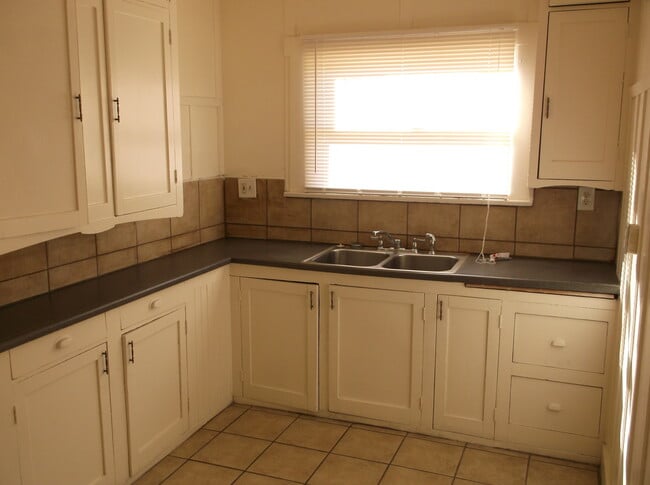 222 W 9th St in Casa Grande, AZ - Building Photo - Building Photo