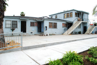 406 W Valencia Dr in Fullerton, CA - Building Photo - Building Photo