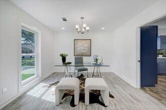 5802 Valkeith Dr in Houston, TX - Building Photo - Building Photo