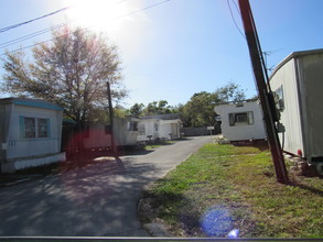 Sun Terrace Mobile Park in Clearwater, FL - Foto de edificio - Other