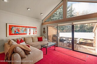 625 S W End St in Aspen, CO - Building Photo - Building Photo