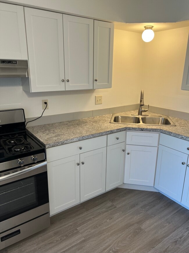 N113W15583 Francese Dr, Unit 2