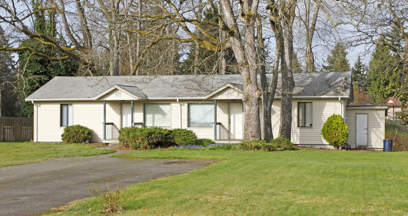 11904 Terry Rd SW in Steilacoom, WA - Building Photo