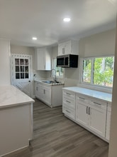 14670 Harding St in San Fernando, CA - Building Photo - Building Photo